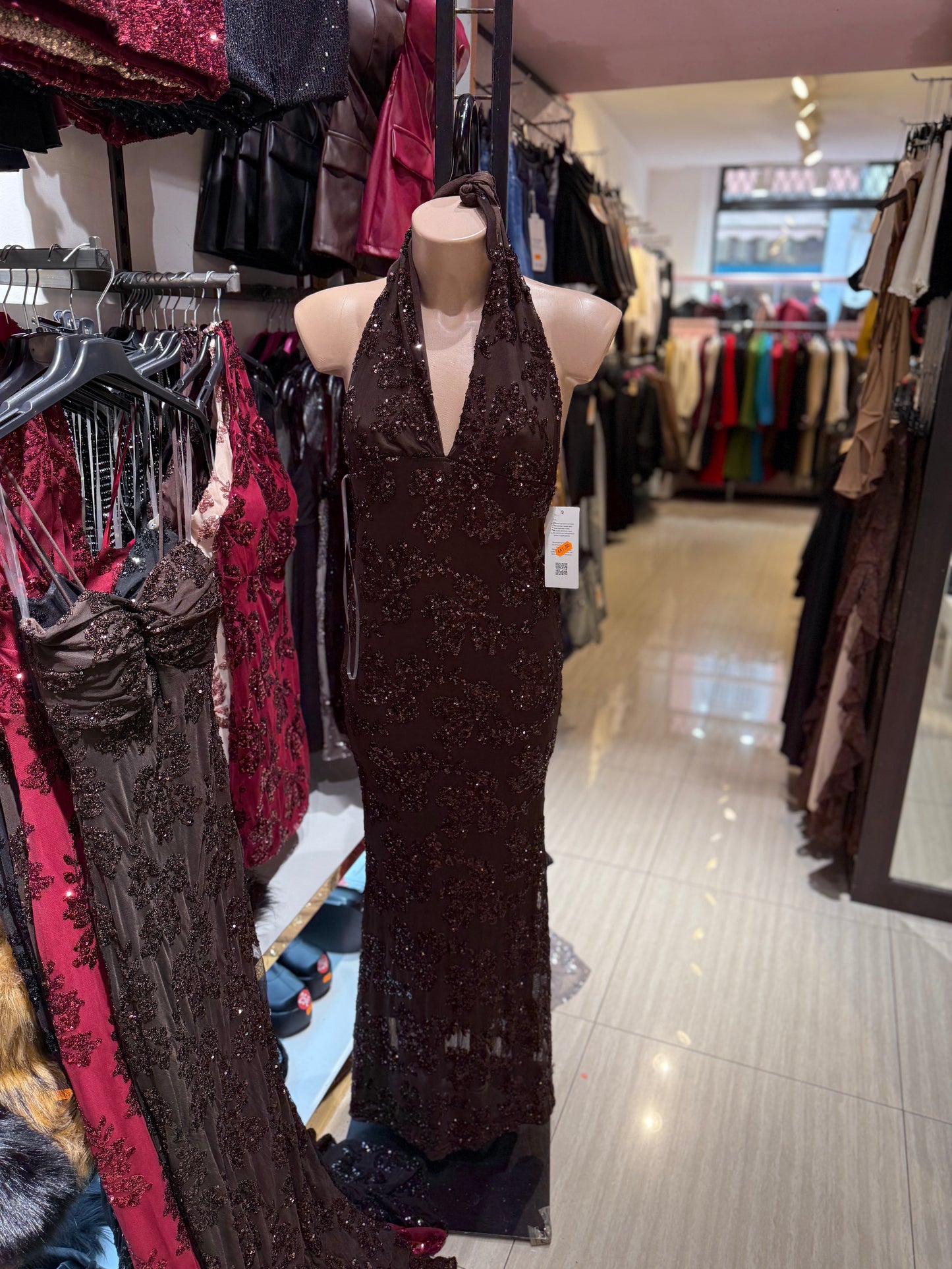 Vestito paillettes lungo curv