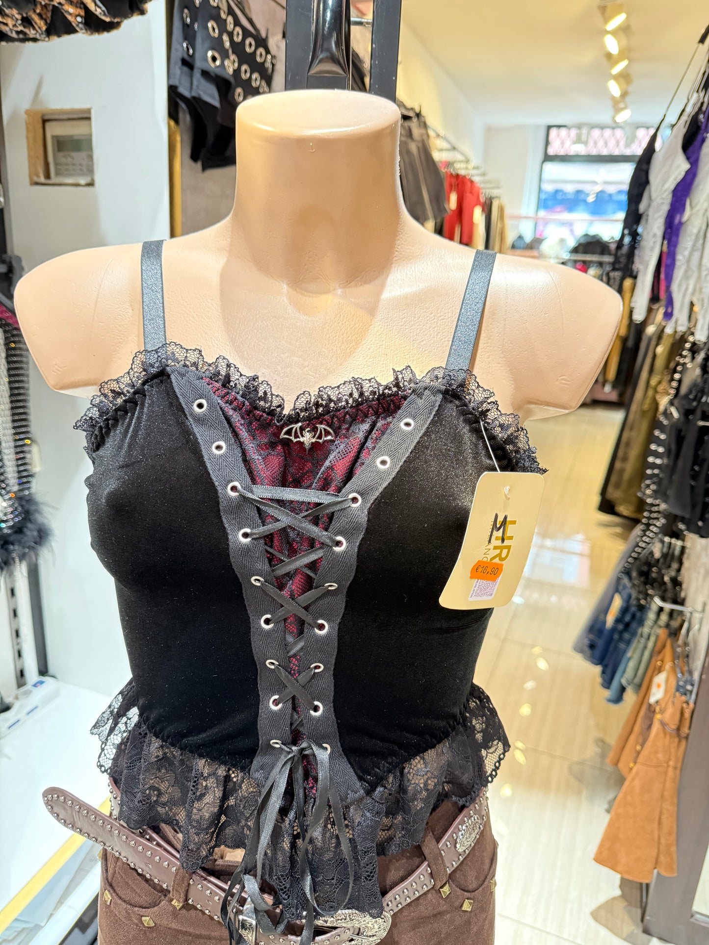 Top Crossed Darkness