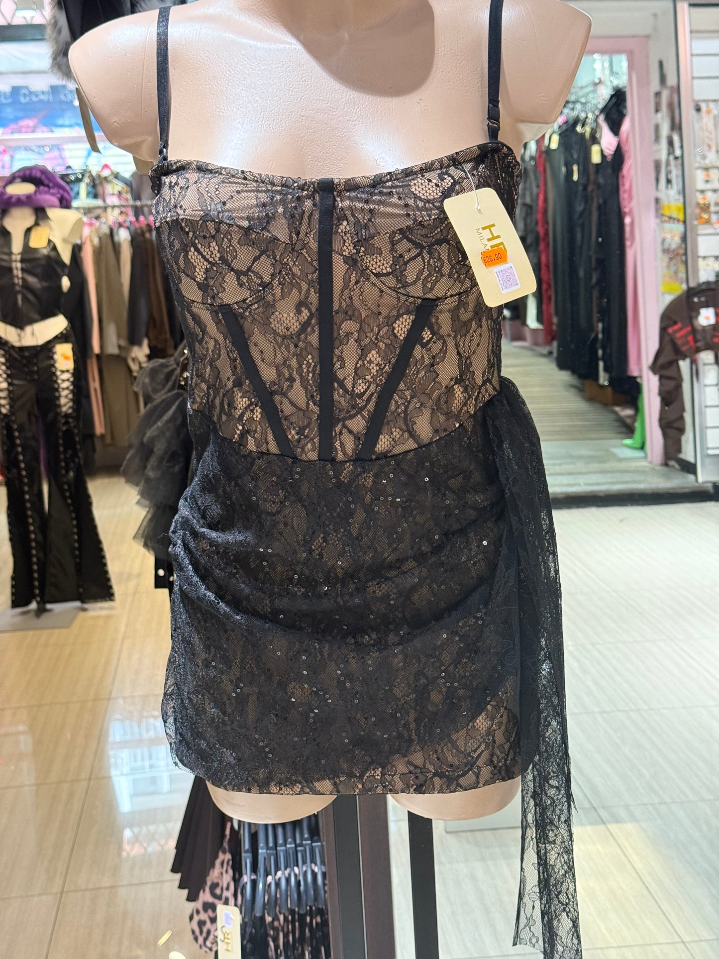 Vestito Raw District