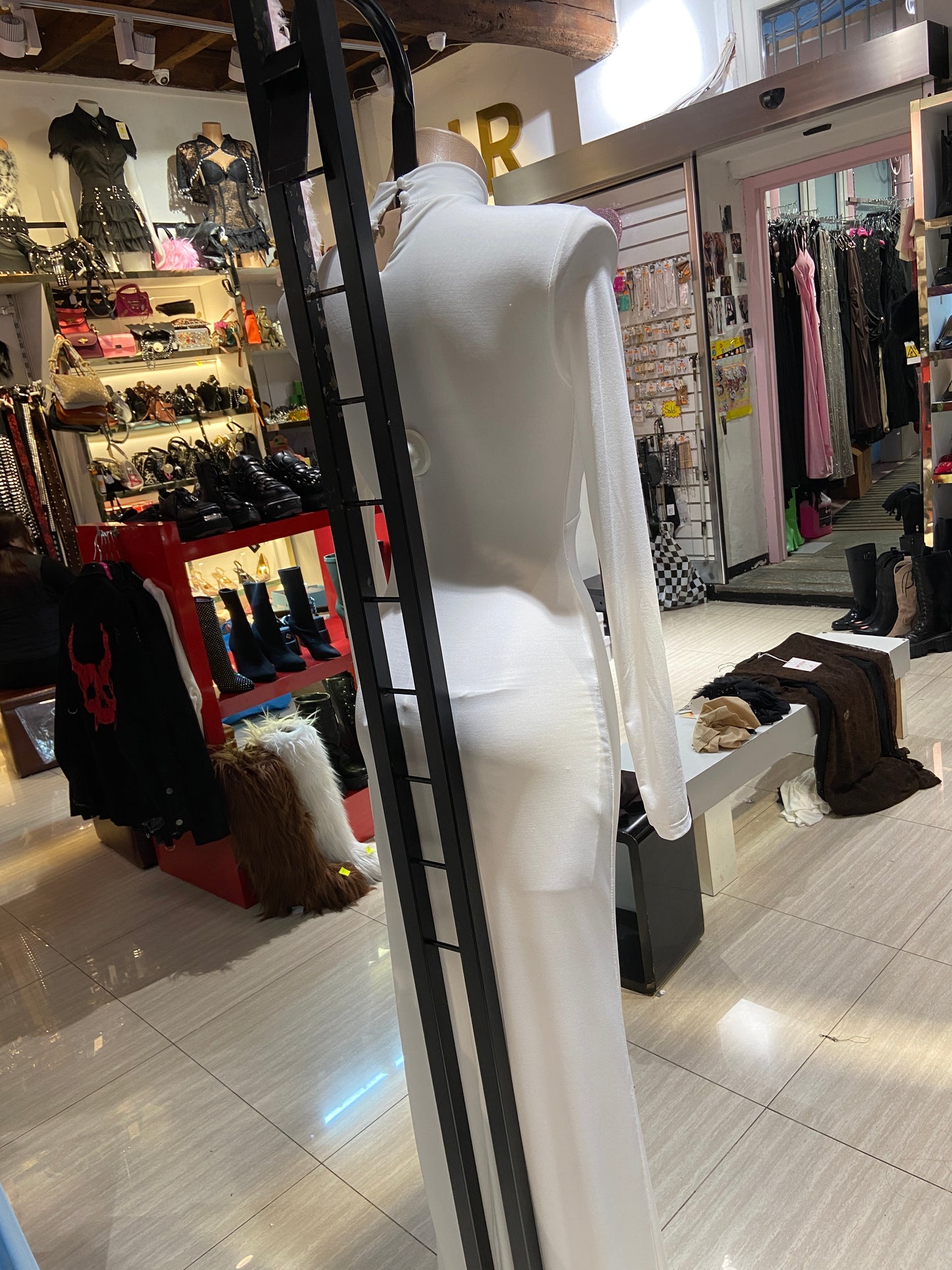 Vestito Raw District