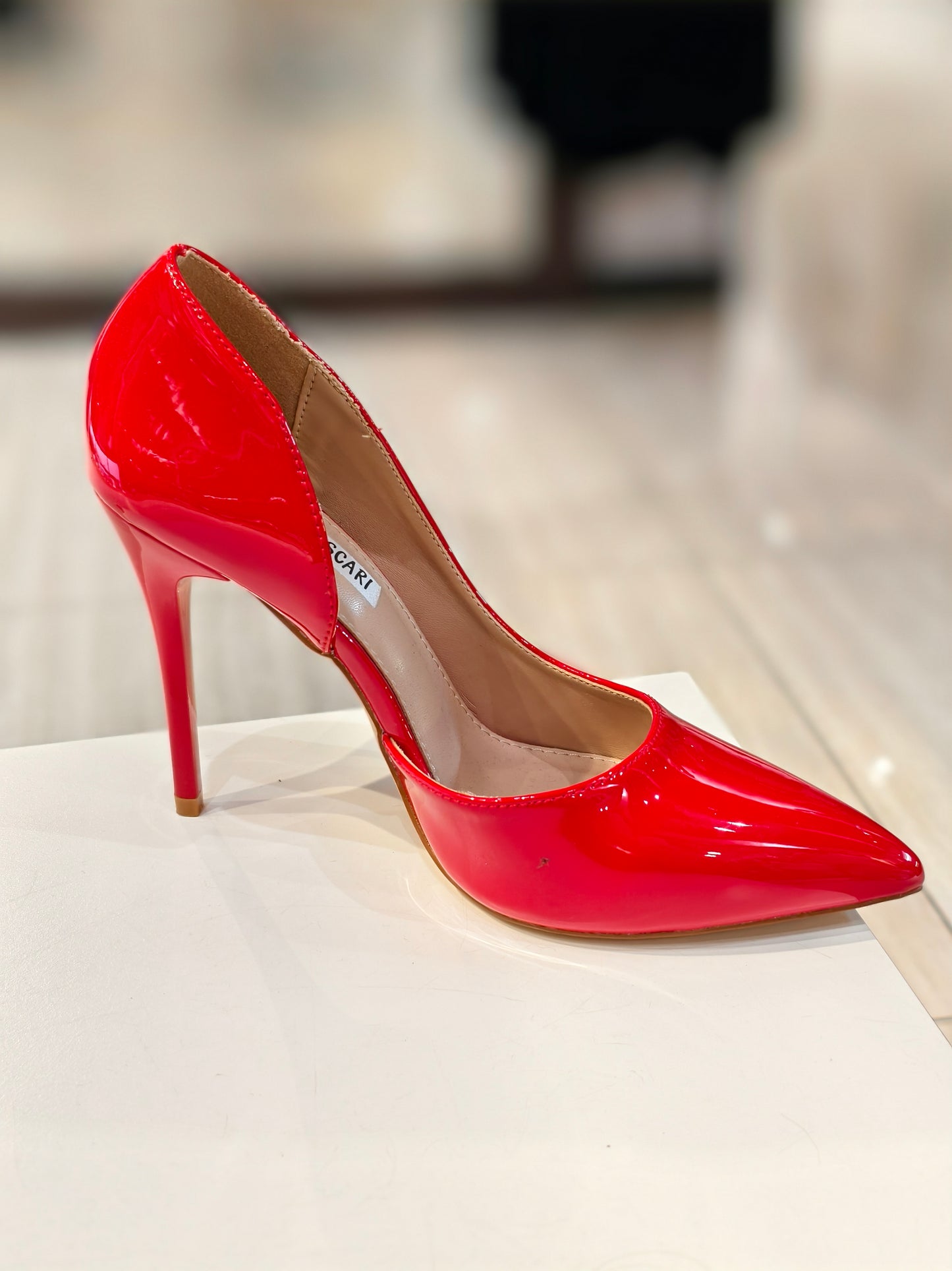 Décolleté lucide aperte laterali