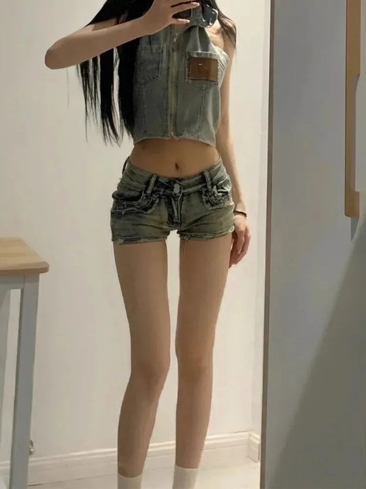 Pantaloncini con borchie