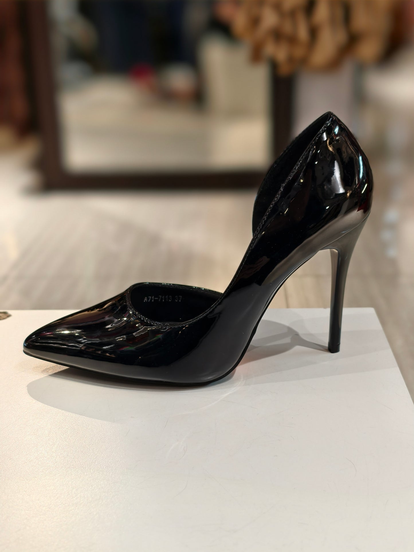 Tacco decolletè aperto laterale