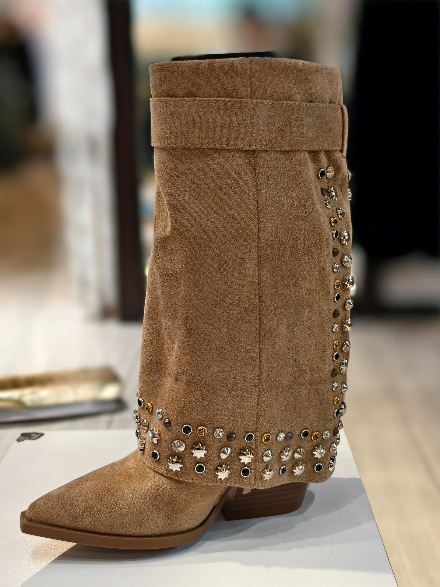 Stivali Camoscio con borchie