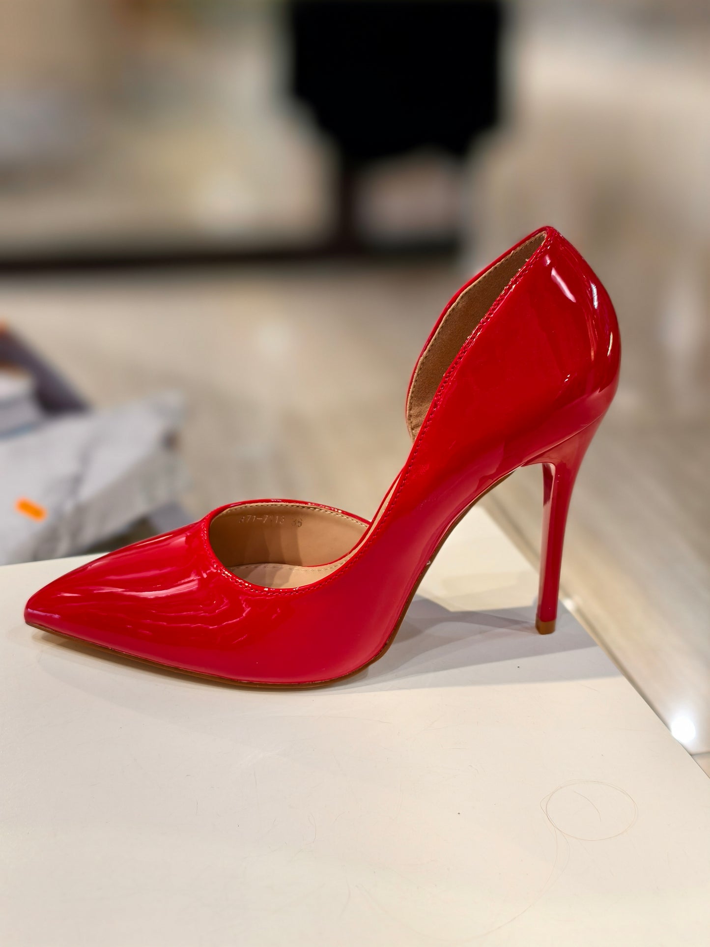 Décolleté lucide aperte laterali