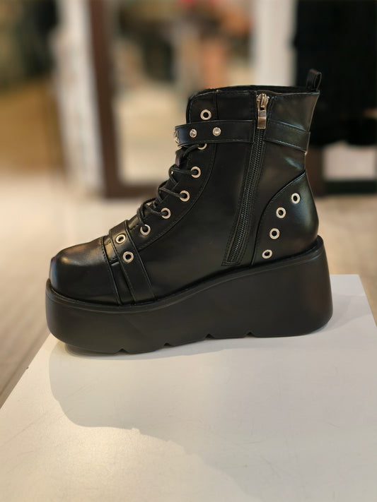 Scarpa dark