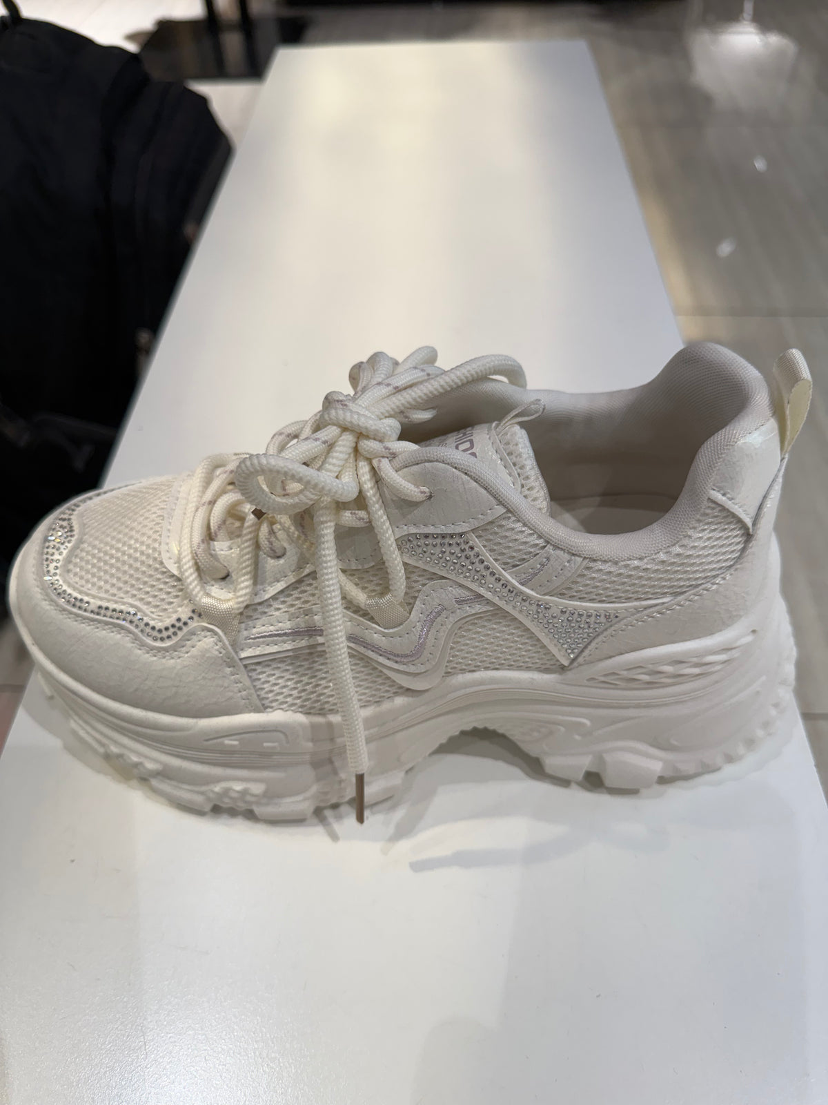 Scarpe da ginnastica bianche