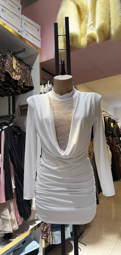 Vestito corto con scollo profondo in pizzo