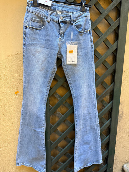 Jeans Chiaro zampa