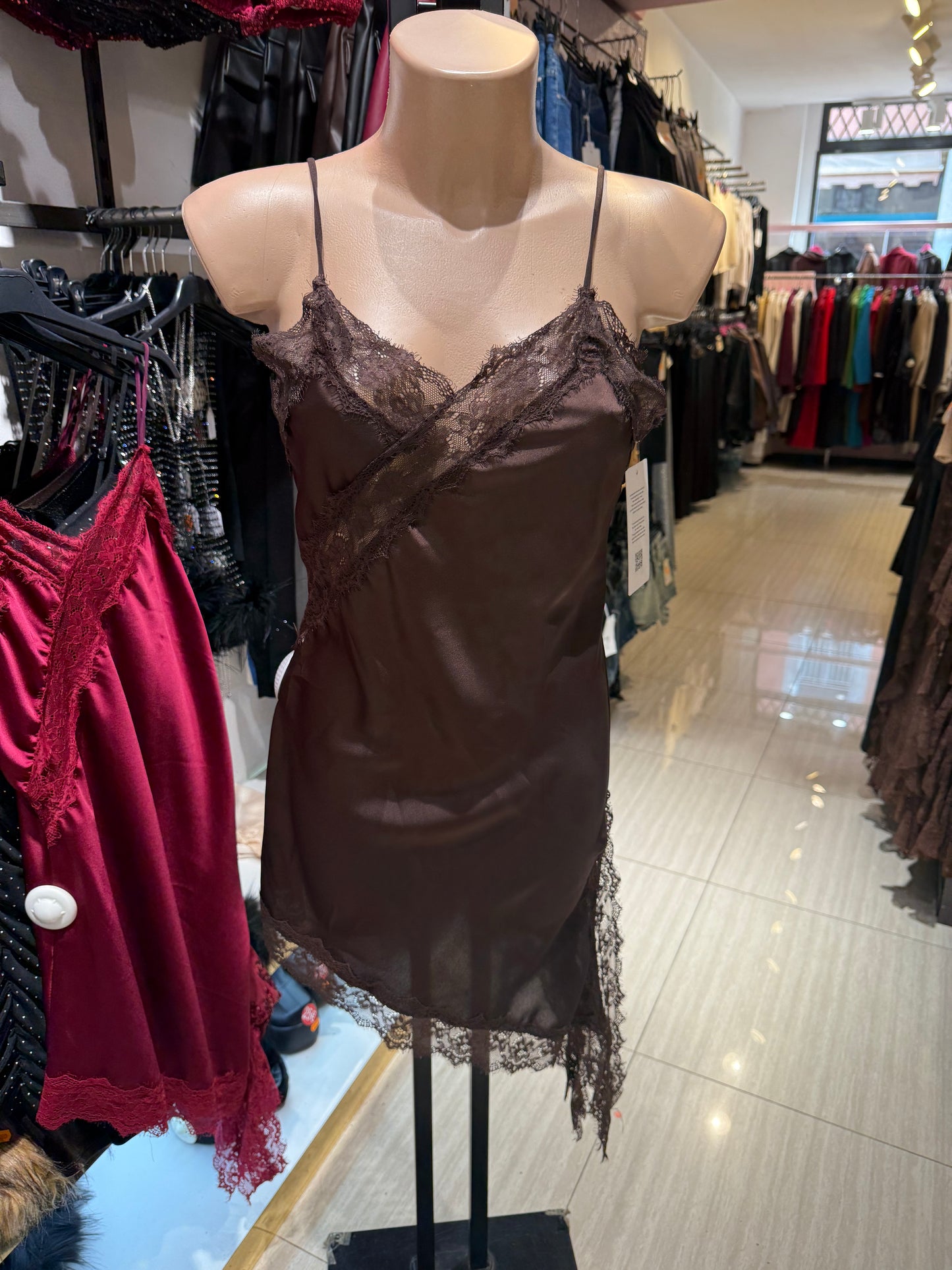 Vestito da notte in raso