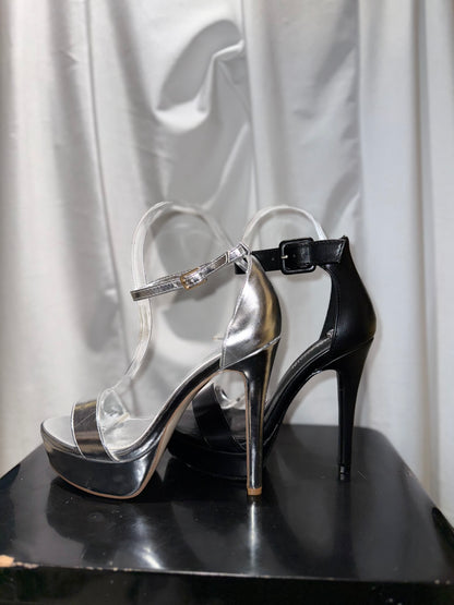 Tacco spillo alto con cinturino LiteMotion