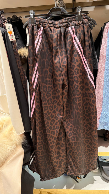 Tuta tris leopardato