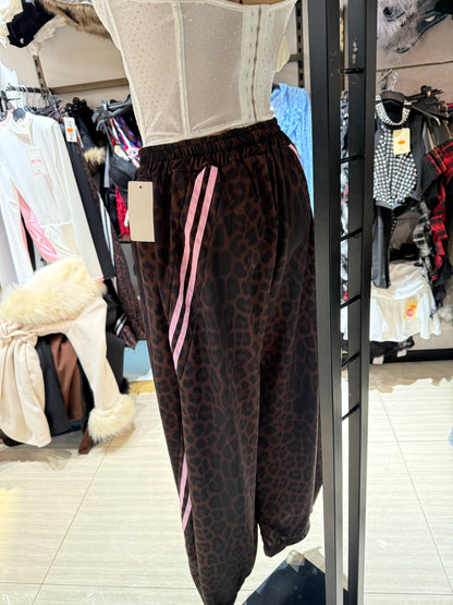 Tuta tris leopardato