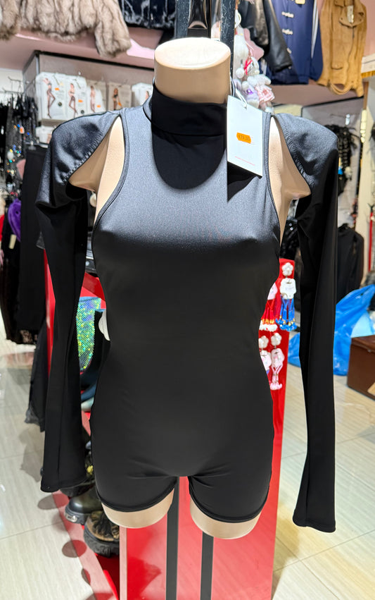 tuta corta elasticizzata con maniche lunghe e collo alto