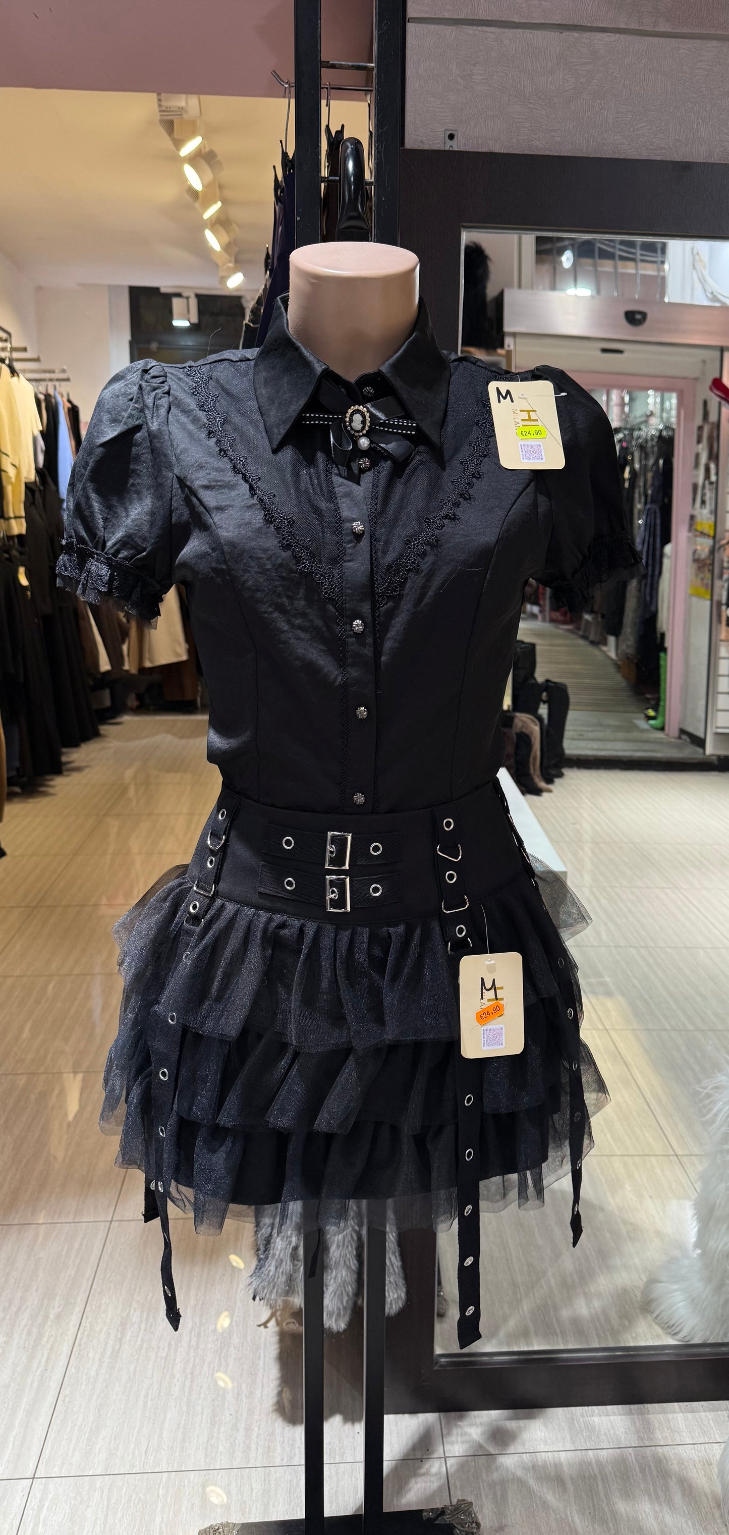 Camicia e gonna Goth