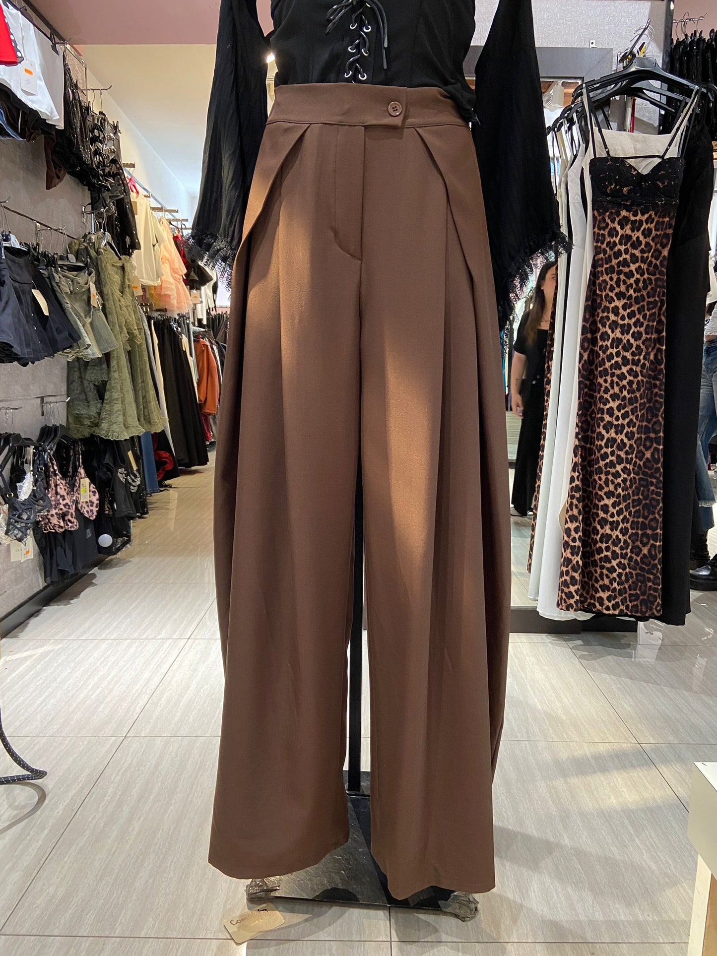 Pantalone 16