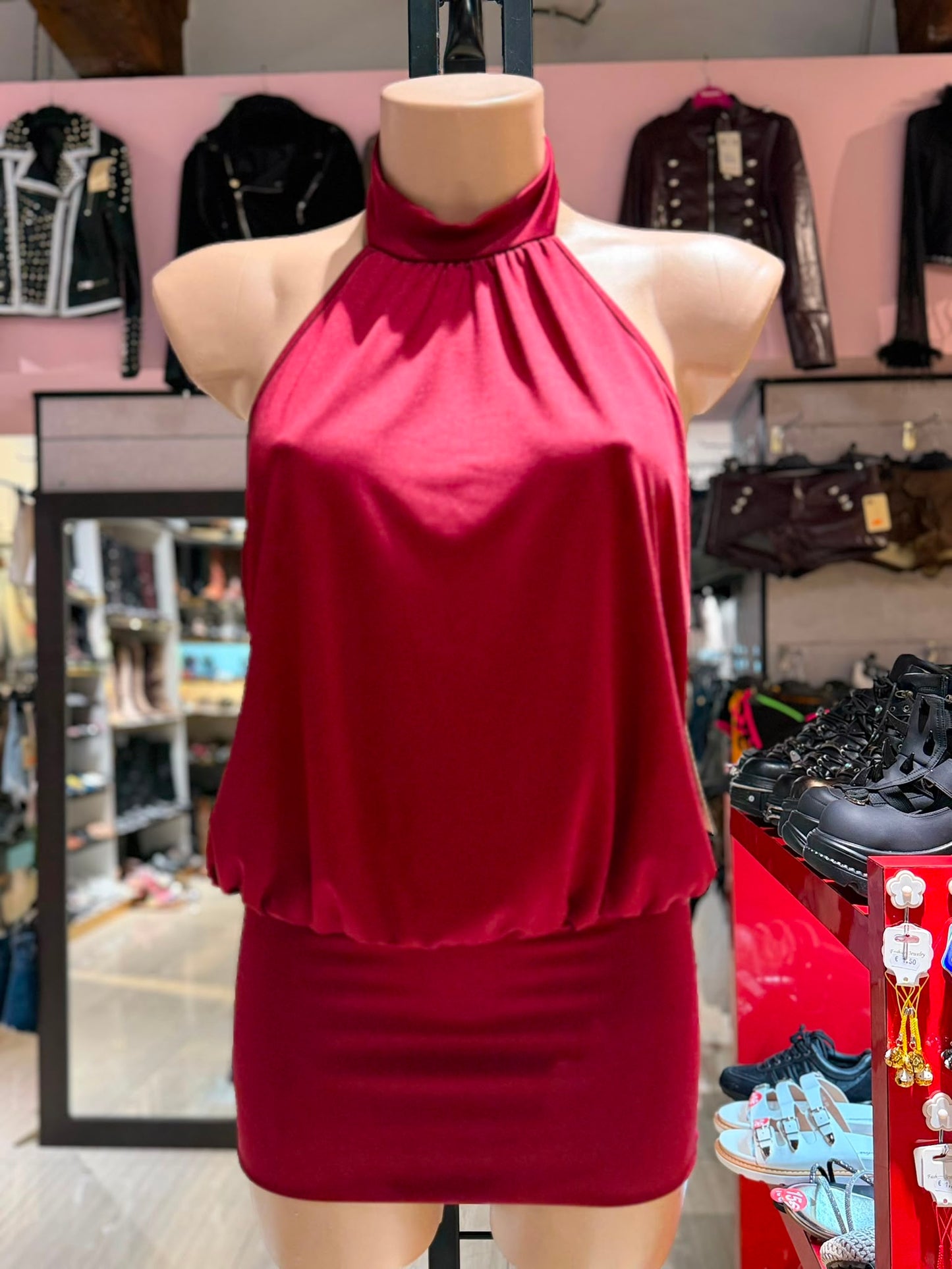 Vestito Scollato