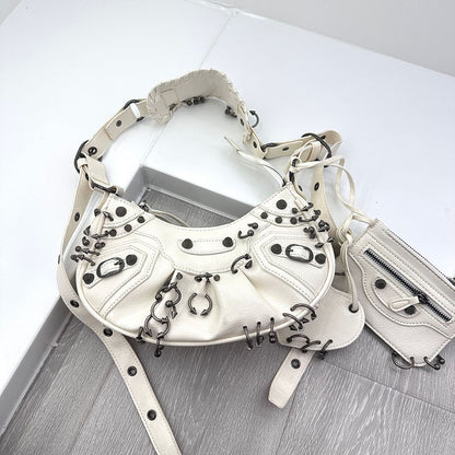 Borsa con le borchie