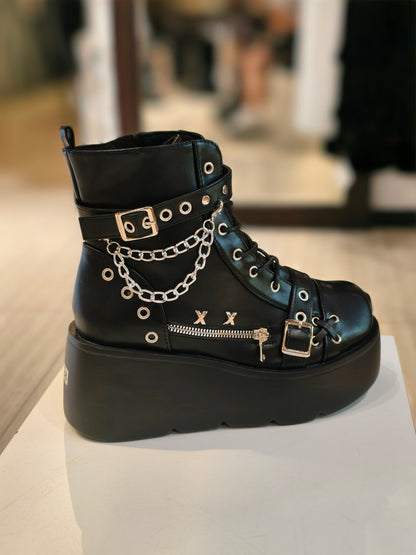 Scarpa dark