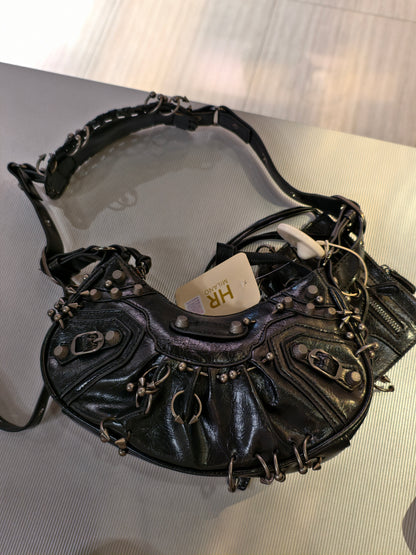 Borsa con le borchie