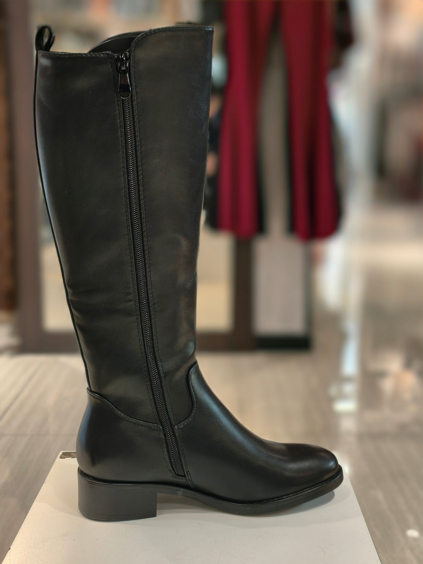 Stivale con cerniera tacco basso